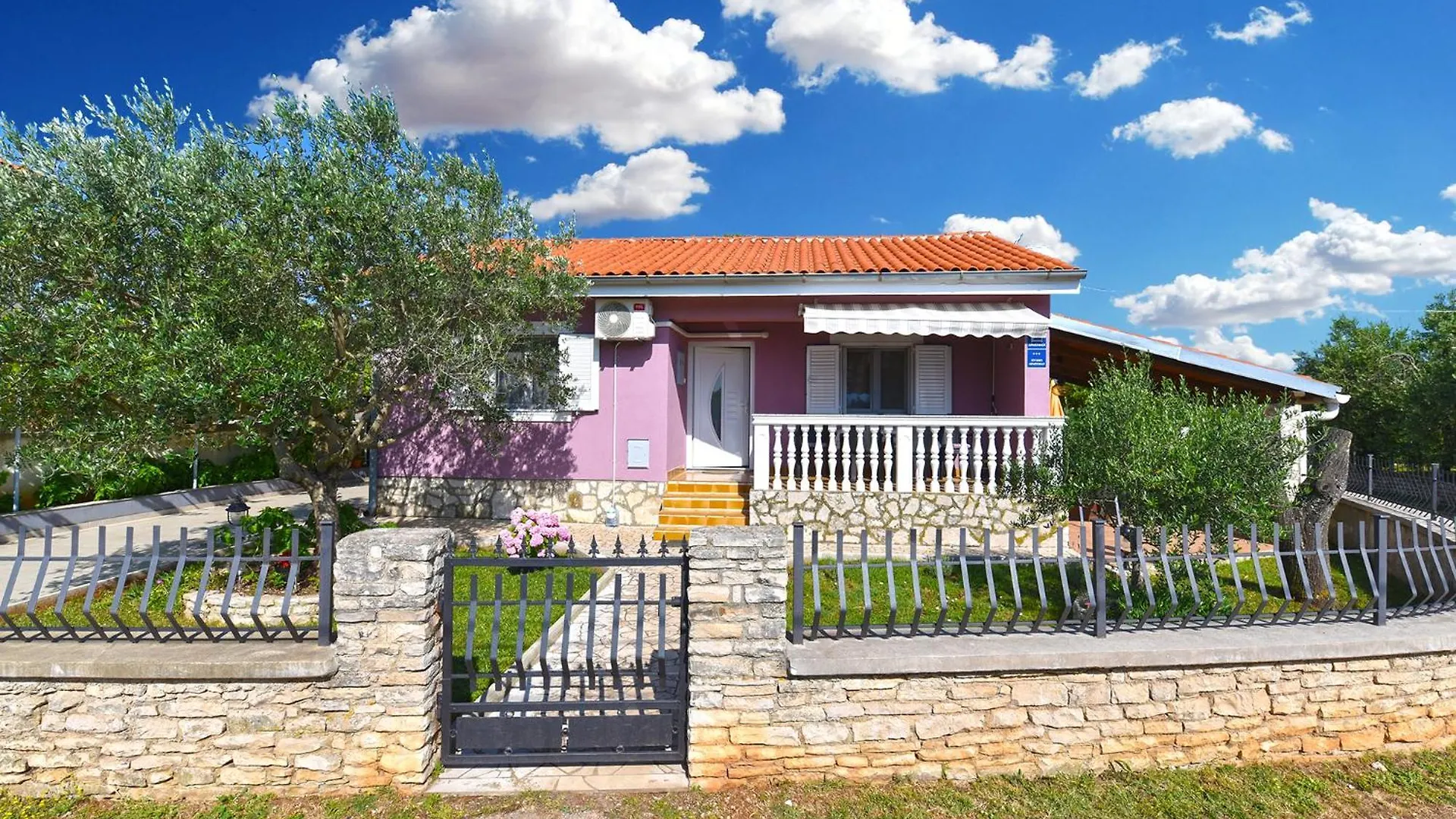 Apartments Vilma 2392 Peruški