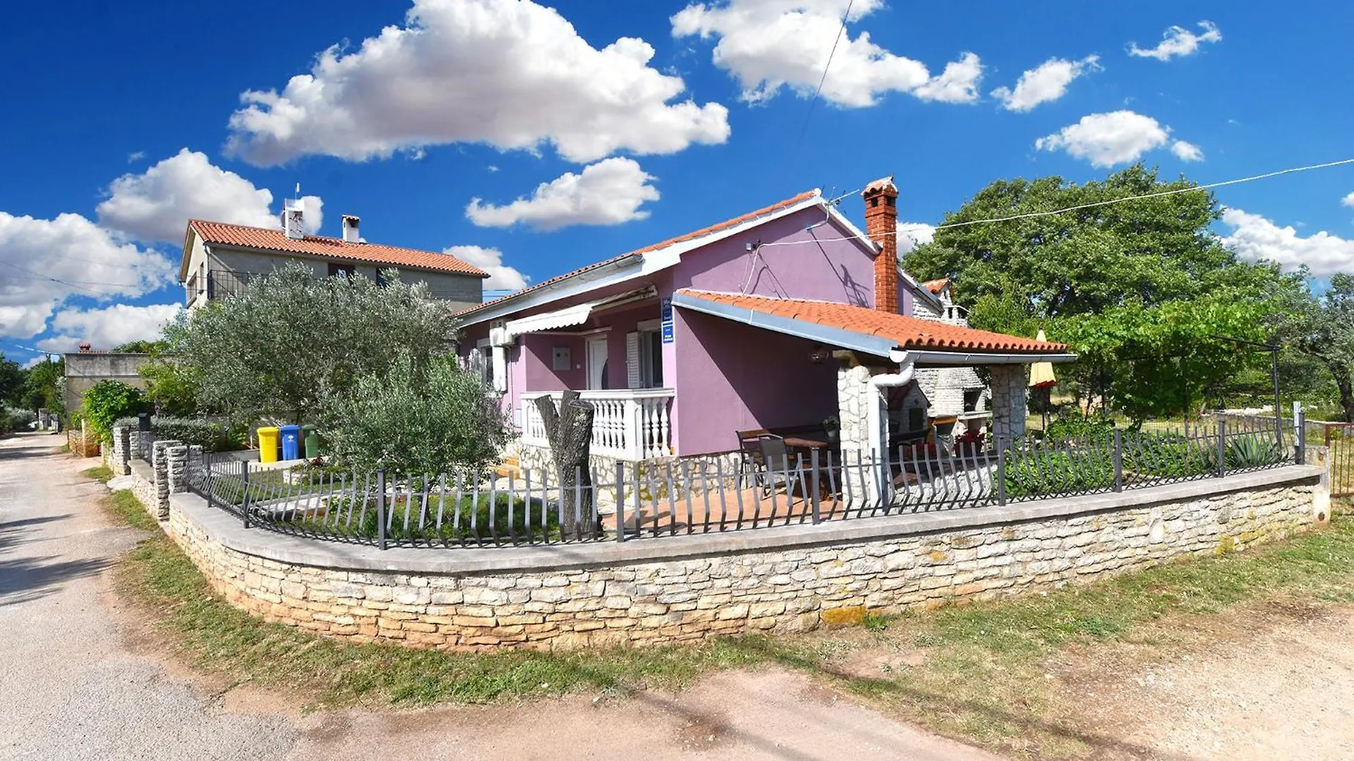 Apartments Vilma 2392 location