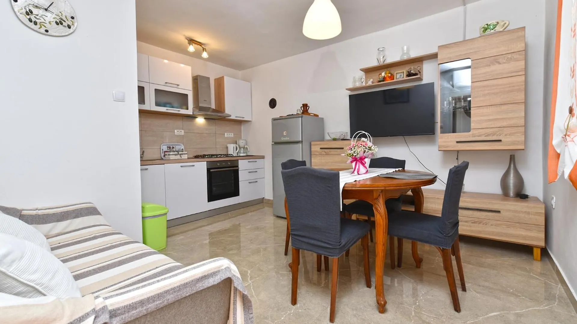 Apartments Vilma 2392 Peruški Κροατία