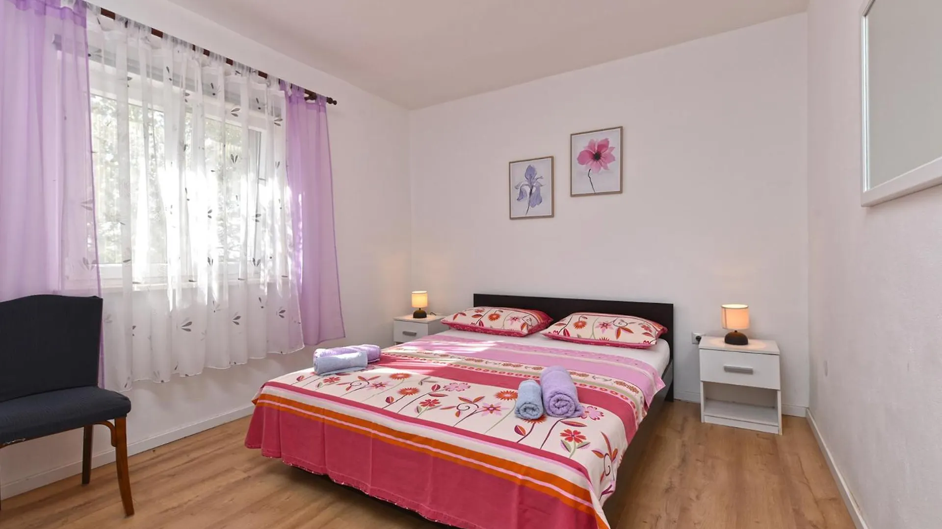 Apartments Vilma 2392 Peruški 0*,  Κροατία